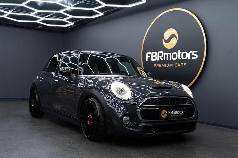 Cinzento Usado 2016 Mini Cooper Citadino | € 19.990 (Preço elevado) - Imagem 1/4