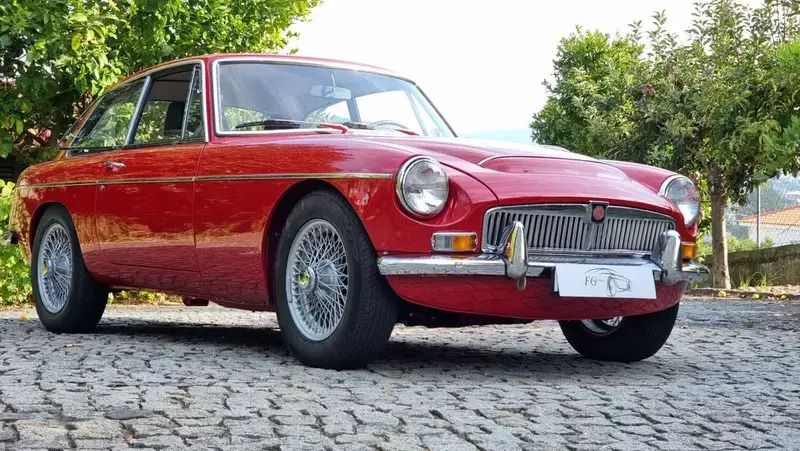 Vermelho Usado 1969 MG C GT Coupé | € 47.500 - Imagem 1/4