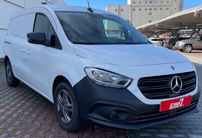 Branco Usado 2024 Mercedes Citan 110 | € 22.500 - Imagem 1/4