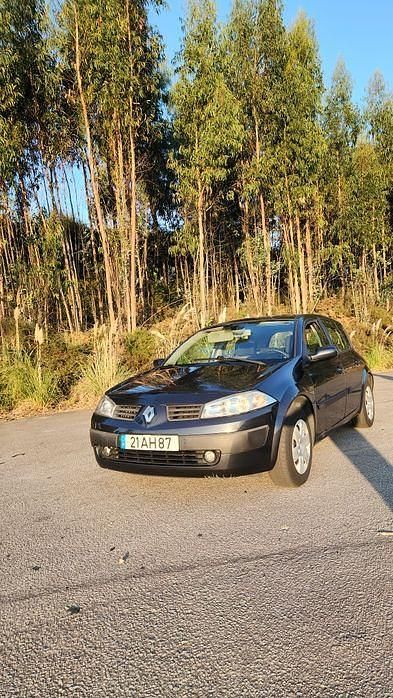 Usado 2005 Renault Mégane II Sedan | € 2.650 (Preço justo) - Imagem 1/4