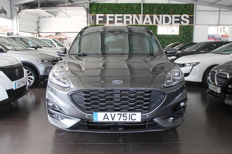 Usado Ford Kuga 120 HP (88 kW) 2022 Antracite SUV