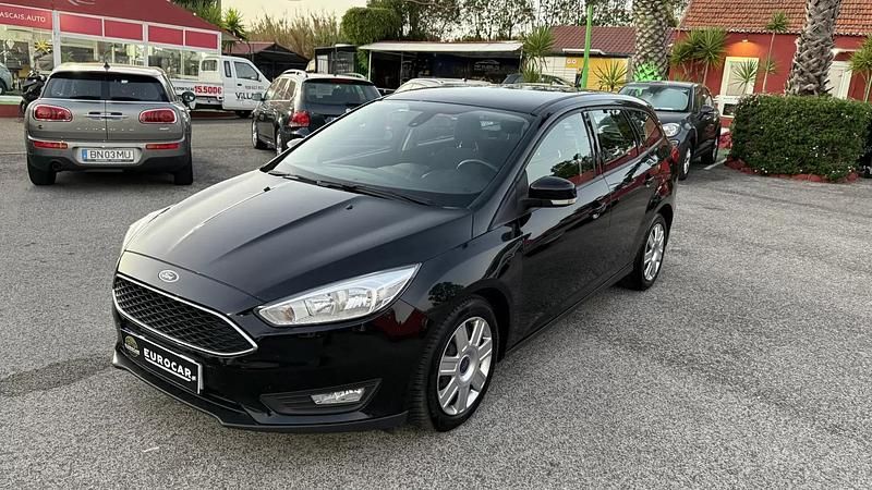 Usado Ford Focus Titanium 105 HP (77 kW) 2016 Preto Carrinha