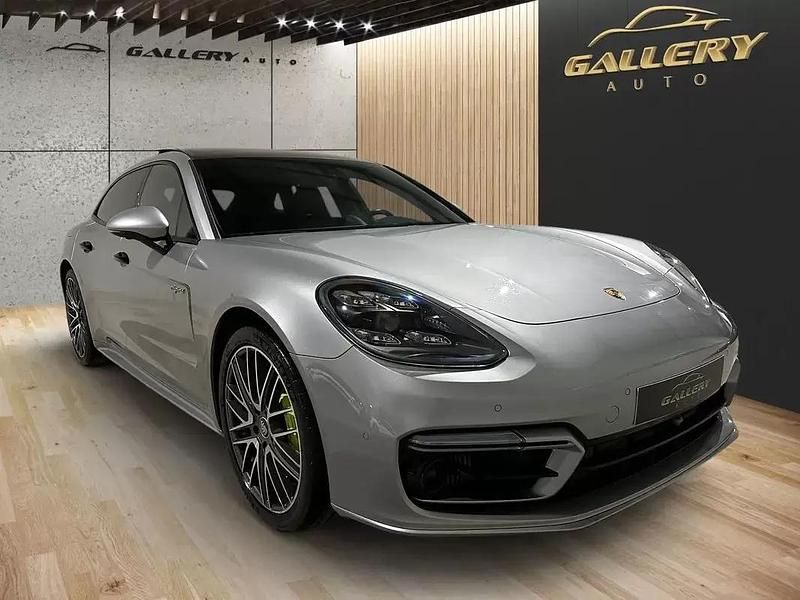 Usado Porsche Panamera Platinum Edition 462 HP (339 kW) 2021 Cinza antracite Carrinha