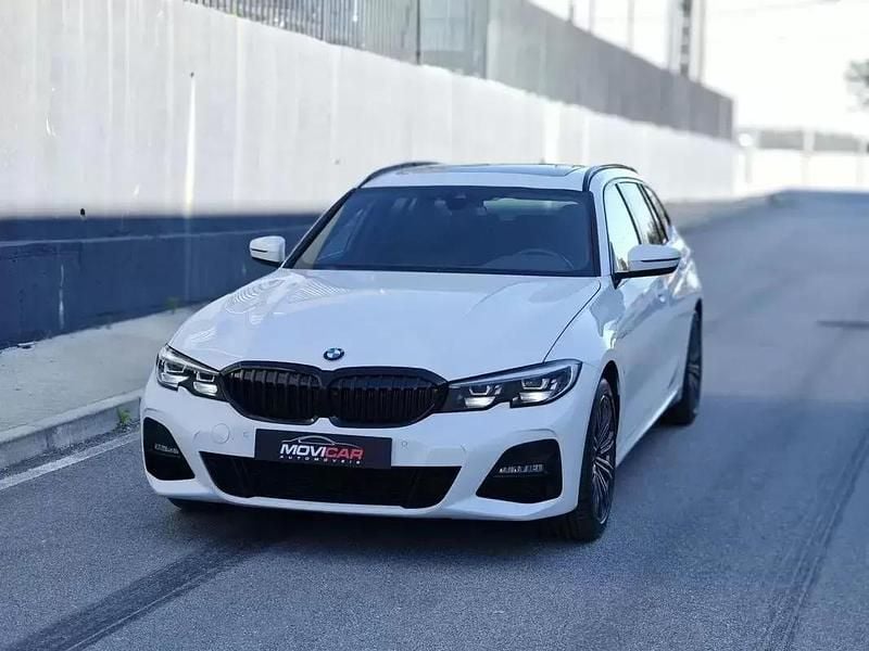 Branco Usado 2021 BMW 330e Carrinha | € 29.990 (Preço justo) - Imagem 1/4