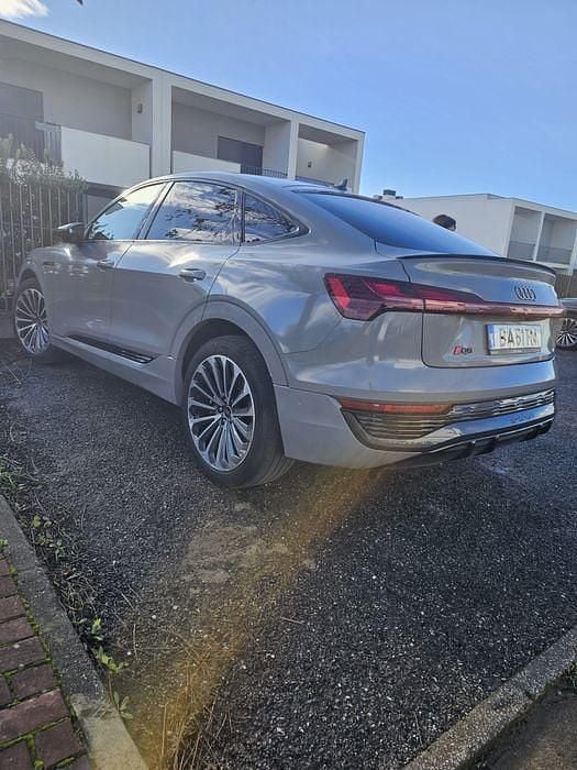 Usado 2023 Audi Q8 e-tron S-Line SUV | € 55.000 (Preço elevado) - Imagem 1/4