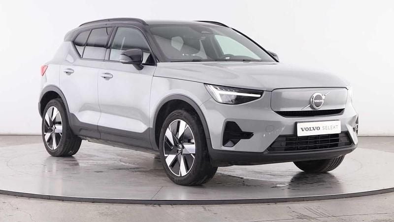 Prateado Usado 2024 Volvo XC40 SUV | € 45.200 (Preço justo) - Imagem 1/4