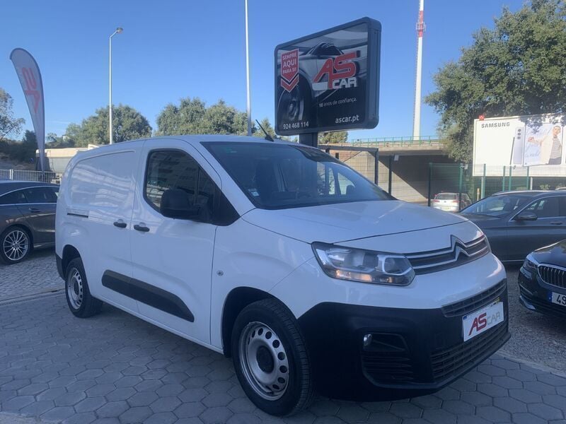 Branco Usado 2019 Citroën Berlingo Monovolume | € 15.990 (Caro) - Imagem 1/4