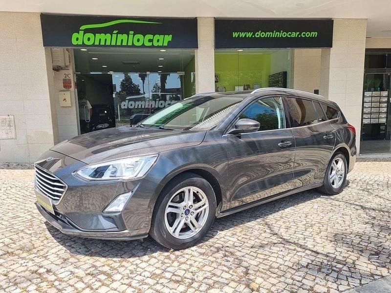 Cinzento Usado 2019 Ford Focus Business Edition Carrinha | € 13.590 (Preço justo) - Imagem 1/4