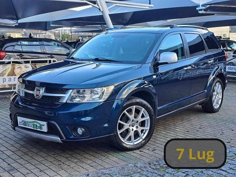 Azul Usado 2014 Fiat Freemont Black Code SUV | € 13.990 - Imagem 1/4
