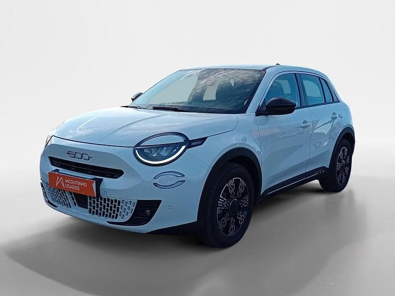 Branco Usado 2025 Fiat 600 SUV | € 22.374 (Bom preço) - Imagem 1/4