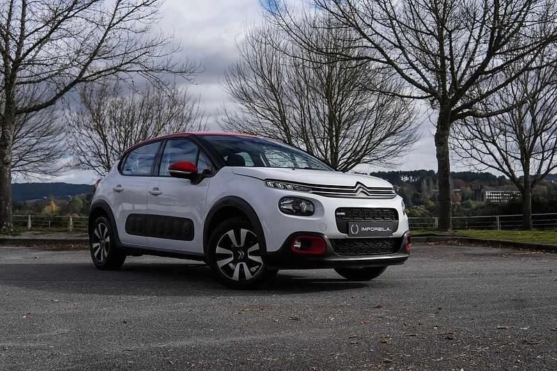 Branco Usado 2017 Citroën C3 PureTech | € 9.350 (Preço justo) - Imagem 1/4