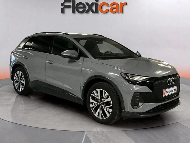 Usado Audi Q4 e-tron 150 kW (204 HP) 2021 Cinza SUV