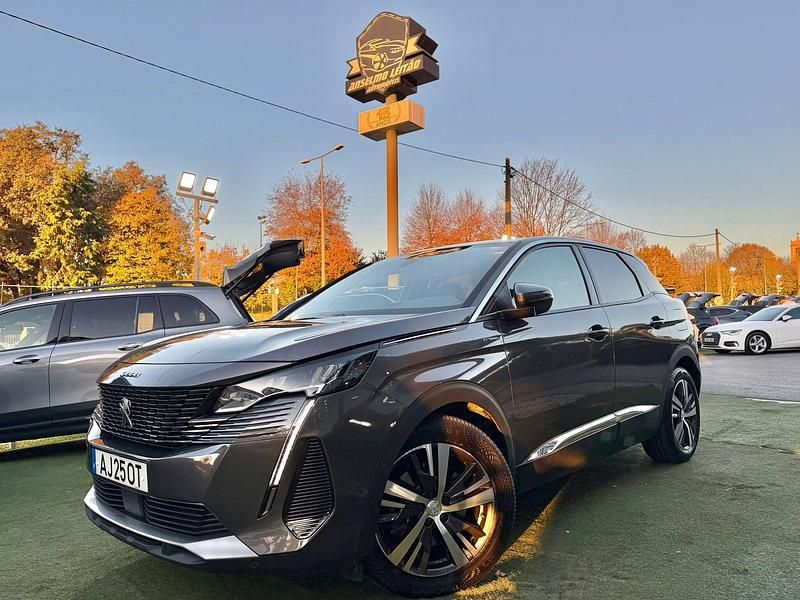 Cinza Usado 2021 Peugeot 3008 Allure SUV | € 26.500 - Imagem 1/4