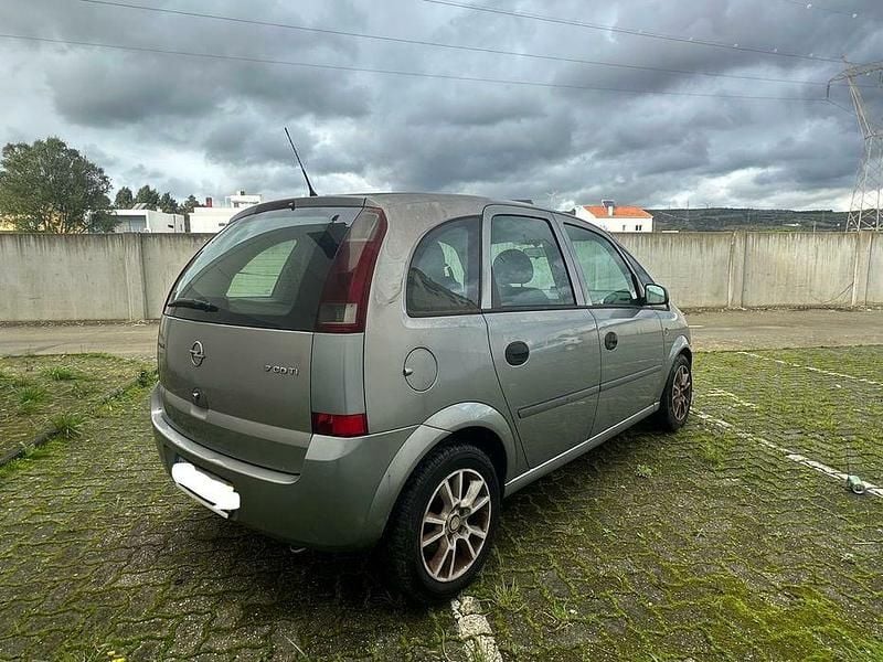 Usado Opel Meriva 100 HP (73 kW) 2003 Monovolume