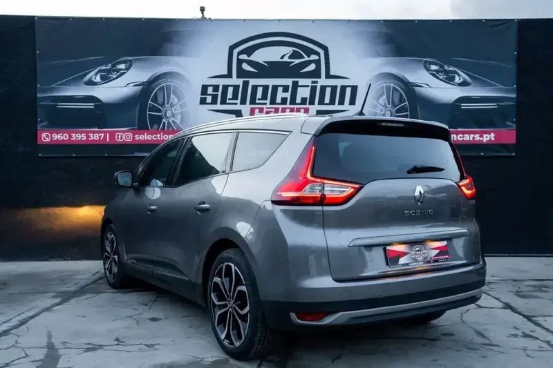 Usado Renault Grand Scénic IV Dynamique 110 HP (80 kW) 2018 Cinza escuro Monovolume