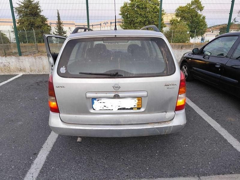 Usado 2001 Opel Astra Sedan | € 1.300 (Bom preço) - Imagem 1/3