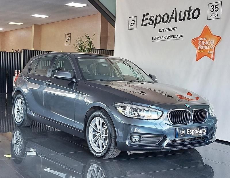 Cinza Usado 2019 BMW 116 Advantage Citadino | € 17.990 (Bom preço) - Imagem 1/4