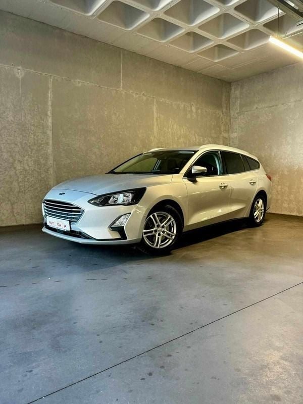Cinza Usado 2020 Ford Focus Titanium | € 16.900 (Preço justo) - Imagem 1/4