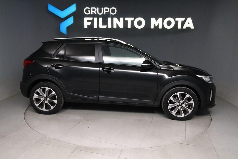Preto Usado 2025 Kia Stonic SUV | € 21.490 (Preço justo) - Imagem 1/4
