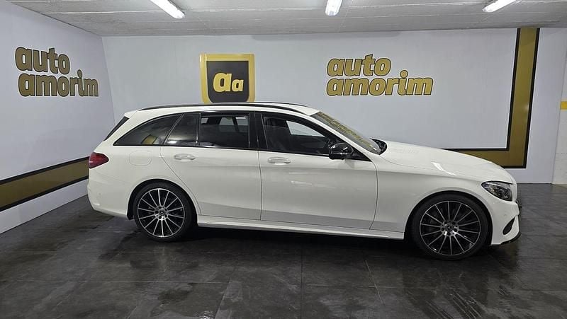 Usado Mercedes C300 AMG line 231 HP (169 kW) 2017 Branco Carrinha