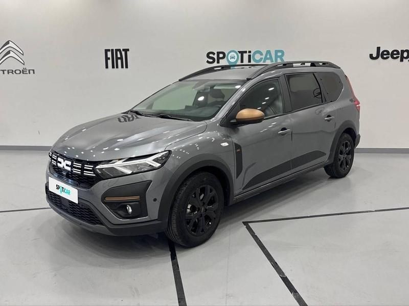Cinza Usado 2024 Dacia Jogger Extreme Monovolume | € 19.990 (Bom preço) - Imagem 1/4