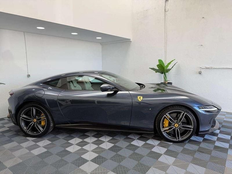 Usado Ferrari Roma 620 HP (456 kW) 2022 Azul Coupé