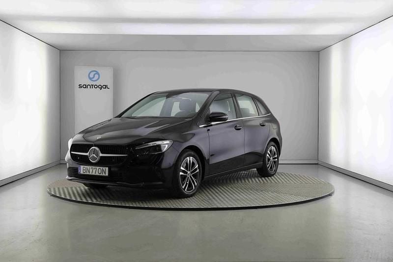 Usado Mercedes B250e 218 HP (160 kW) 2024 Preto Monovolume