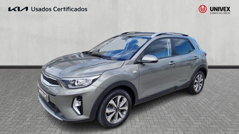 Verde Usado 2022 Kia Stonic SUV | € 15.750 (Preço justo) - Imagem 1/4