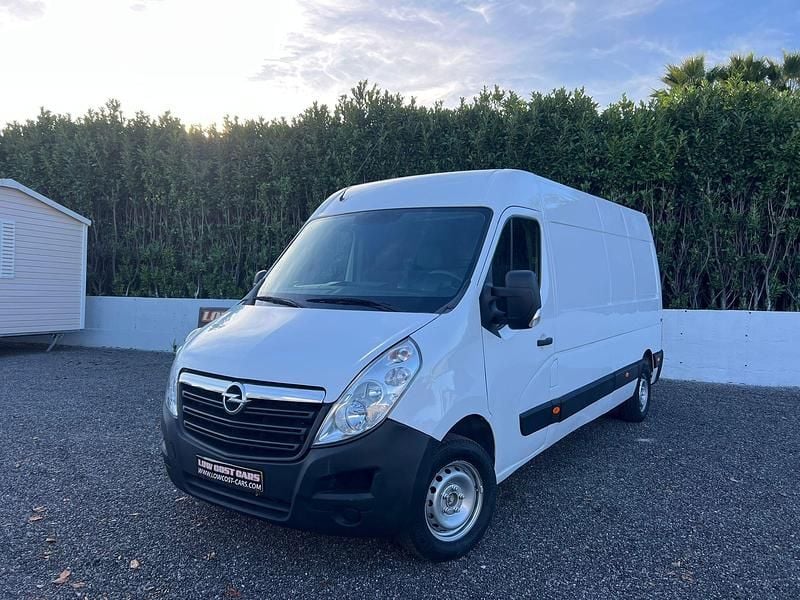 Branco Usado 2018 Opel Movano Van | € 16.990 - Imagem 1/4
