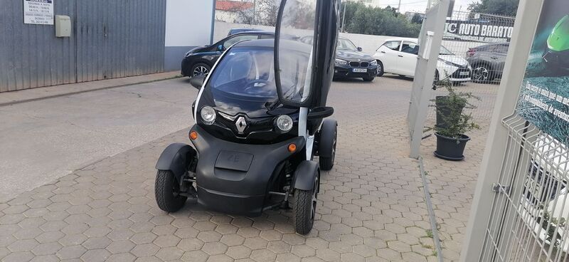 Cinza Usado 2015 Renault Twizy Life Citadino | € 5.900 - Imagem 1/4