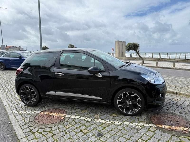 Usado Citroën DS3 92 HP (67 kW) 2014 Preto Citadino
