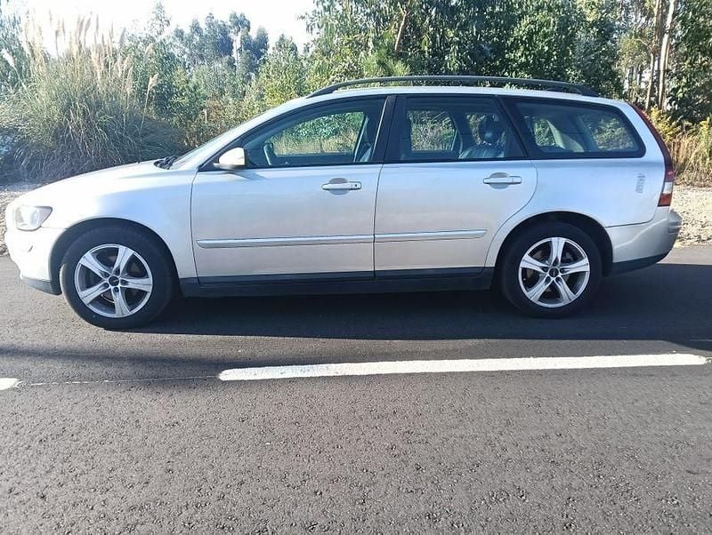 Usado 2005 Volvo V50 Carrinha | € 2.500 (Preço justo) - Imagem 1/4