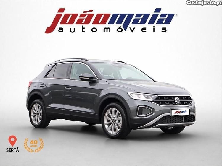Usado VW T-Roc 150 HP (110 kW) 2025 Preto SUV