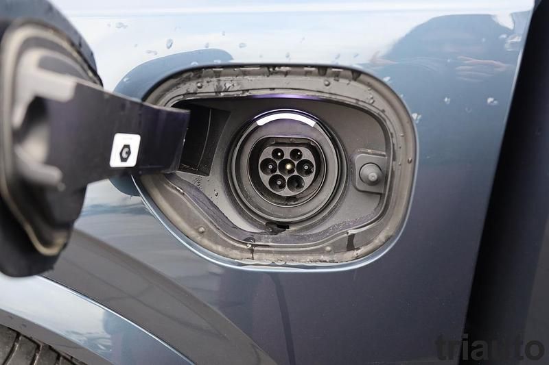 Usado Volvo XC90 Plus 2024 Azul denim SUV