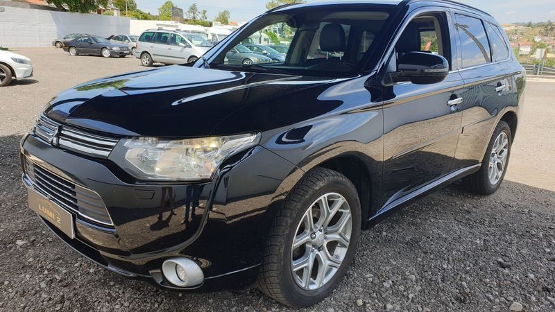 Vendido Mitsubishi Outlander P-HEV 2.. - Carros usados para venda