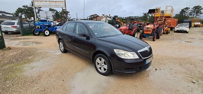 Usado 2011 Skoda Octavia Sedan | € 4.800 (Preço justo) - Imagem 1/4