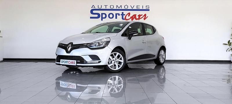 Cinza Usado 2017 Renault Clio IV Dynamique | € 13.250 (Caro) - Imagem 1/4