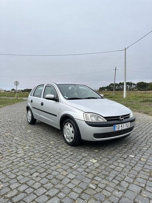 Usado 2002 Opel Corsa Sedan | € 2.050 (Preço justo) - Imagem 1/4