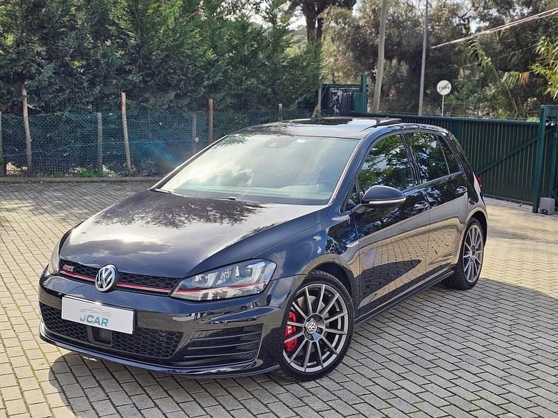 Preto Usado 2015 VW Golf VII GTI | € 21.500 (Preço justo) - Imagem 1/4