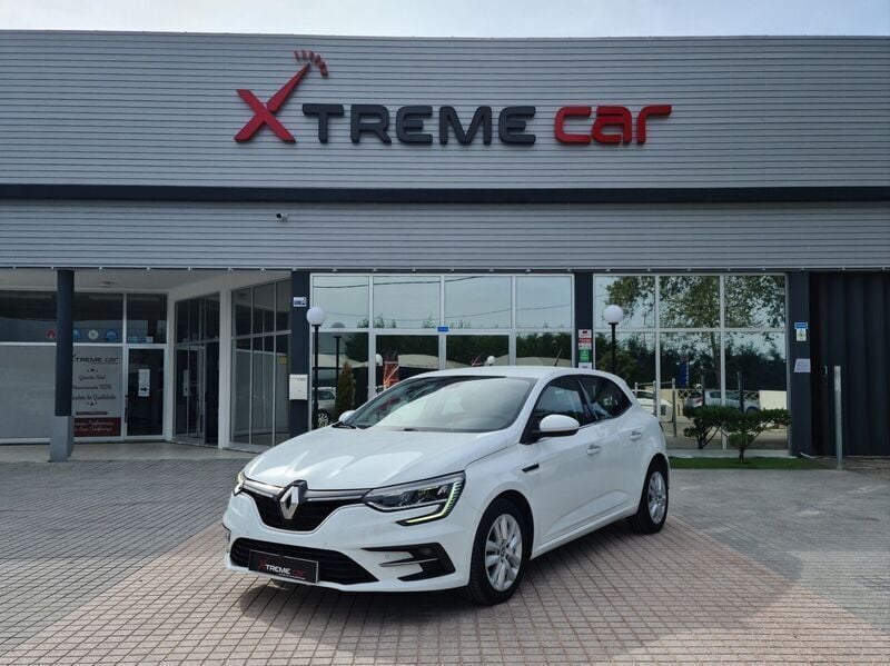 Branco Usado 2020 Renault Mégane IV LIMITED Sedan | € 17.750 (Preço elevado) - Imagem 1/4