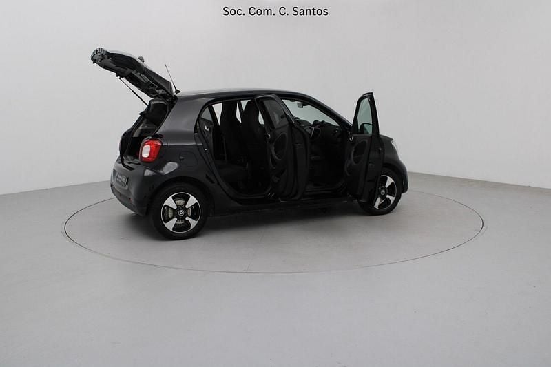 Usado Smart ForFour Electric Drive Passion 60 kW (82 HP) 2020 Preto Sedan
