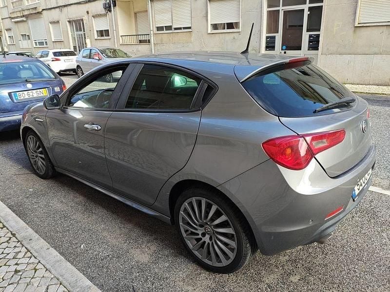 Usado Alfa Romeo Giulietta 120 HP (88 kW) 2018 Sedan