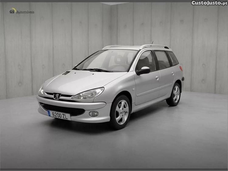 Usado Peugeot 206 90 HP (66 kW) 2005 Cinza Sedan