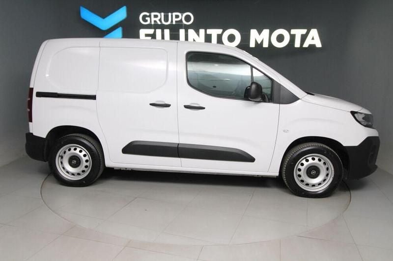 Usado Opel Combo 102 HP (75 kW) 2024 Branco Monovolume
