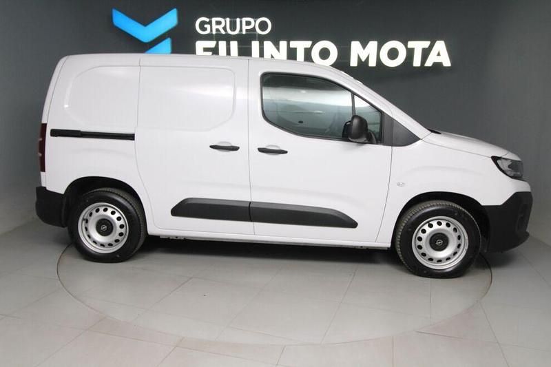 Branco Usado 2024 Opel Combo Monovolume | € 19.790 (Preço elevado) - Imagem 1/4