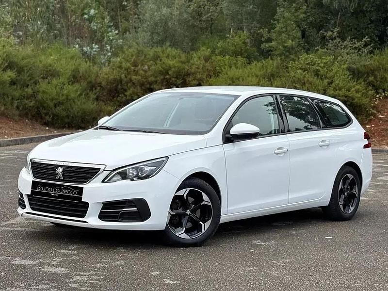 Usado Peugeot 308 SW Style 120 HP (88 kW) 2017 Branco Carrinha