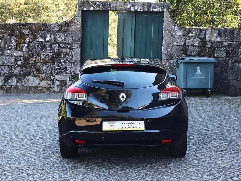 Usado Renault Mégane III 130 HP (95 kW) 2012 Preto Coupé