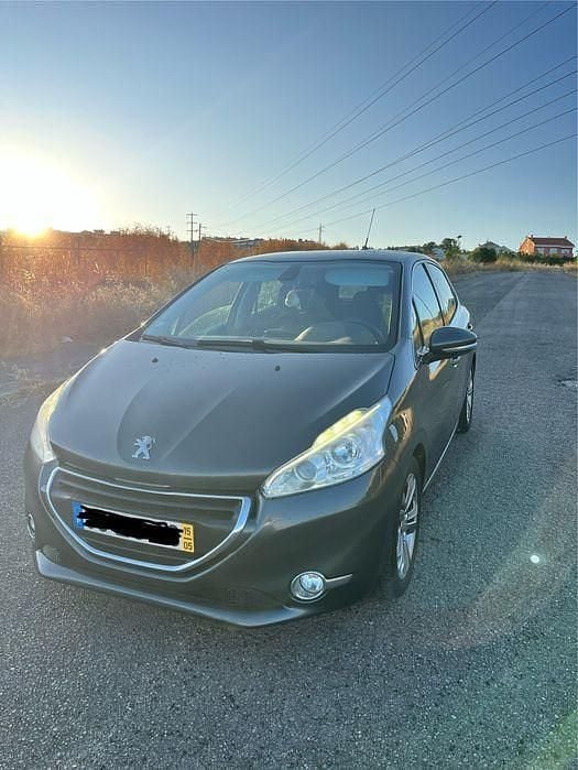 Usado 2015 Peugeot 208 Citadino | € 8.000 (Super Preço) - Imagem 1/4