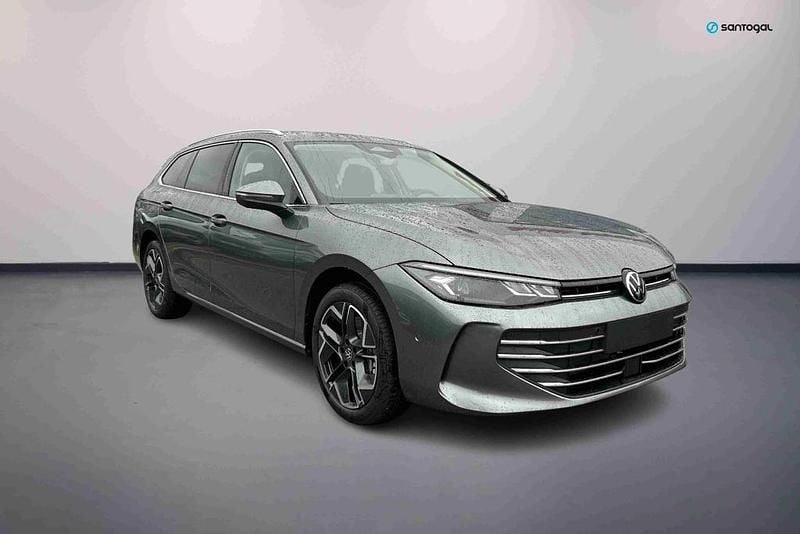 Cinzento Novo 2025 VW Passat Business Carrinha | € 47.250 - Imagem 1/4