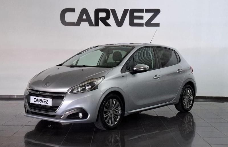 Cinzento Usado 2016 Peugeot 208 Citadino | € 10.900 (Preço justo) - Imagem 1/4